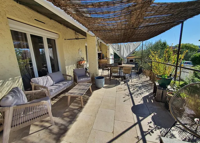 Holiday home La Pastourelle 6 Couchages Au Calme