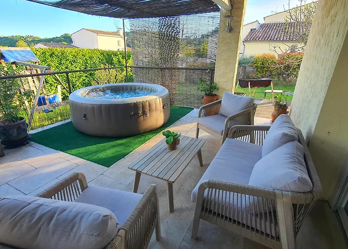 Holiday home La Pastourelle 6 Couchages Au Calme Forcalquier